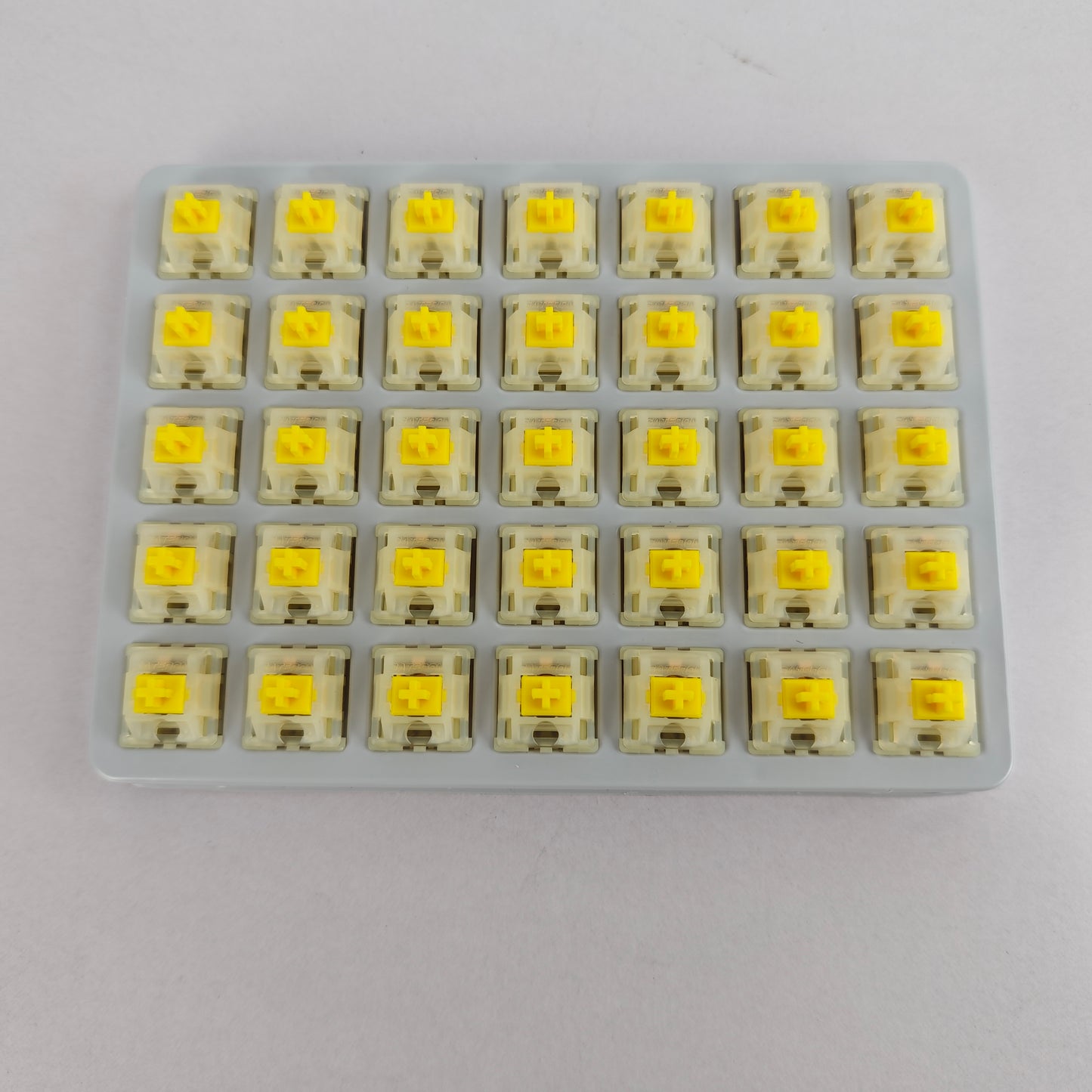 Gateron KS-3X1 Milky Yellow Pro Switch (35Pcs/Box)